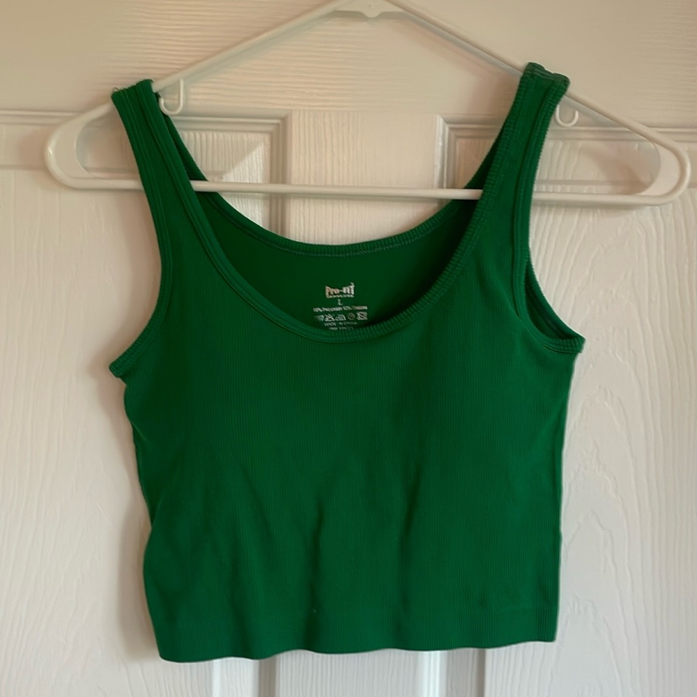 Profit seamless crop